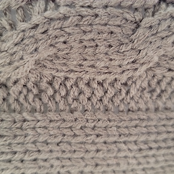 💗 POOF APPAREL LS Sweater Ragged Edge Olive Green L - Picture 5 of 11